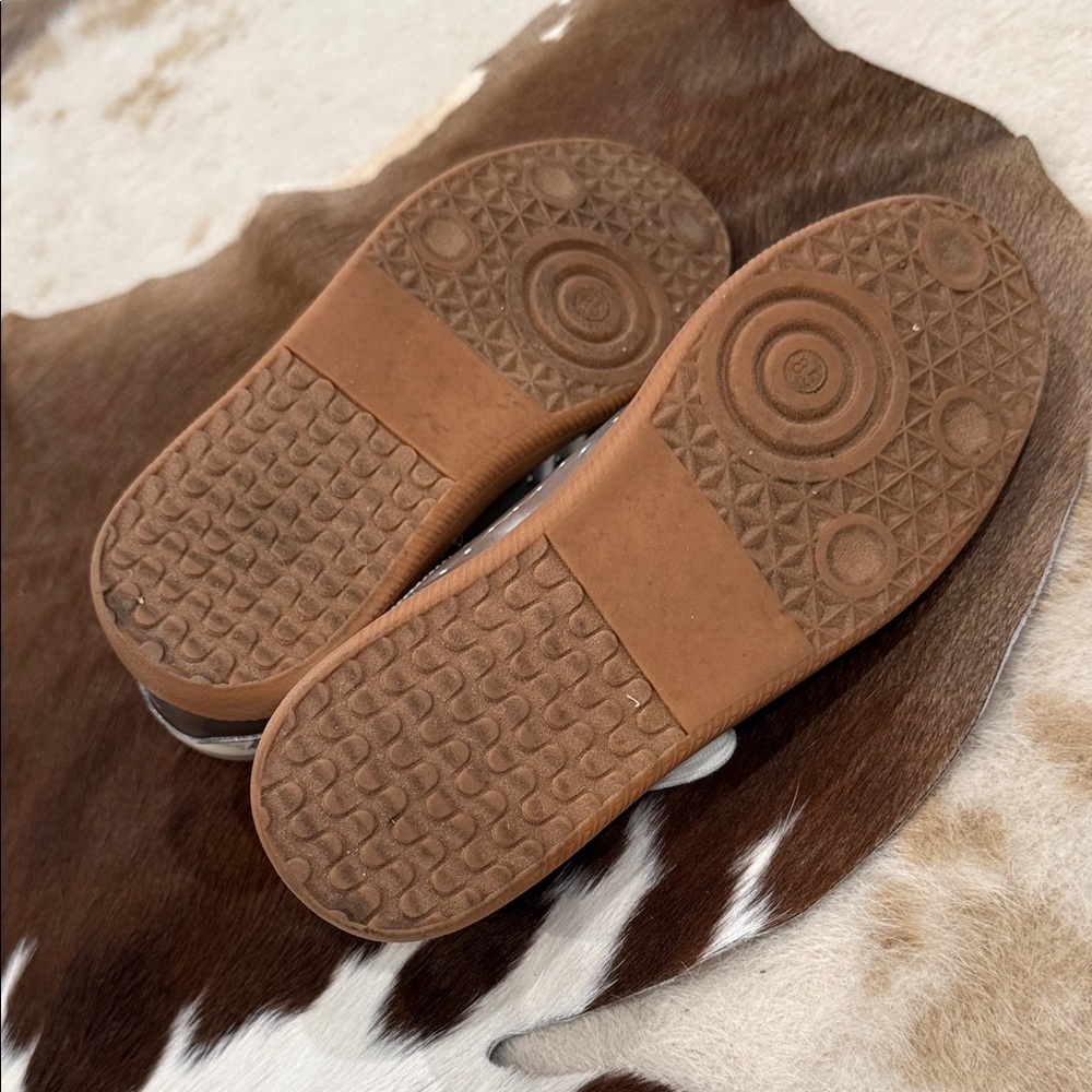 Steve Madden Silver Women's Sneakers - Picture 5 of 5